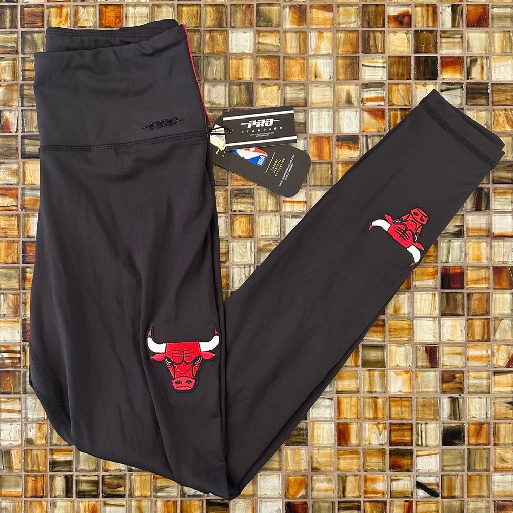 NWT Women’s PRO STANDARD Chicago Bulls  Leggings~Black~Small~$55